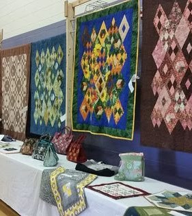 wall-of-quilts